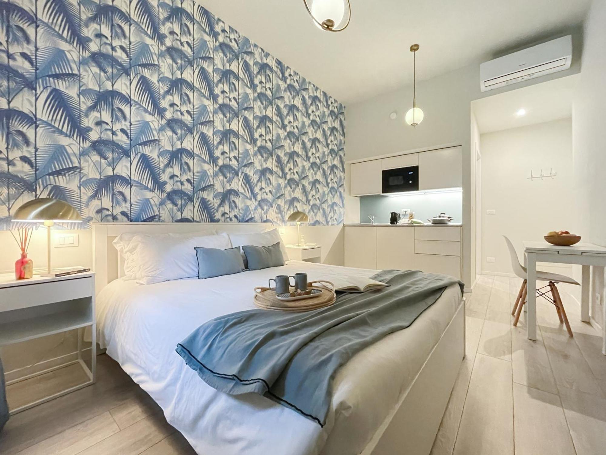 Blue Palm Jungle Studio Self Checkin Design Милано Екстериор снимка