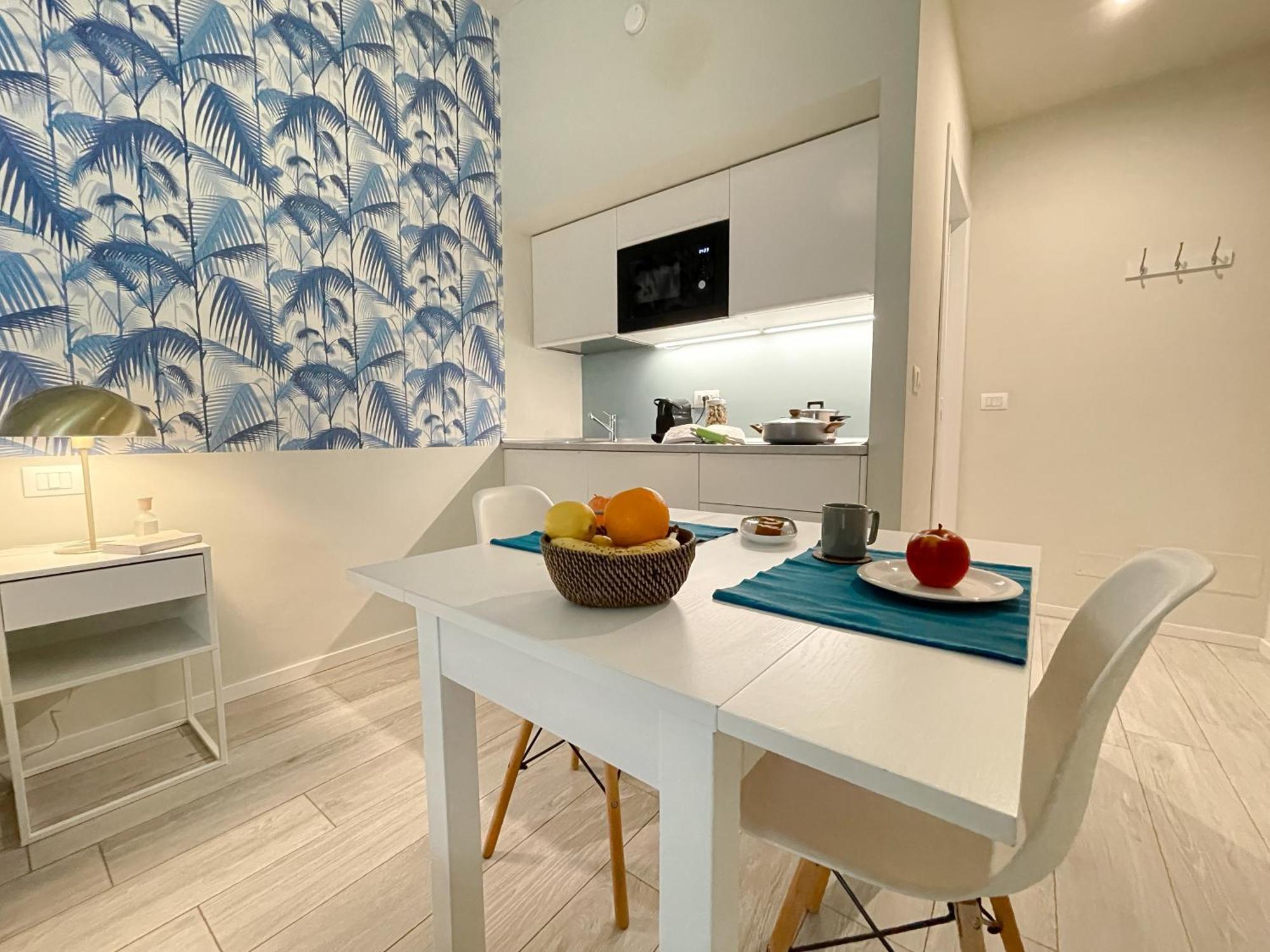 Blue Palm Jungle Studio Self Checkin Design Милано Екстериор снимка